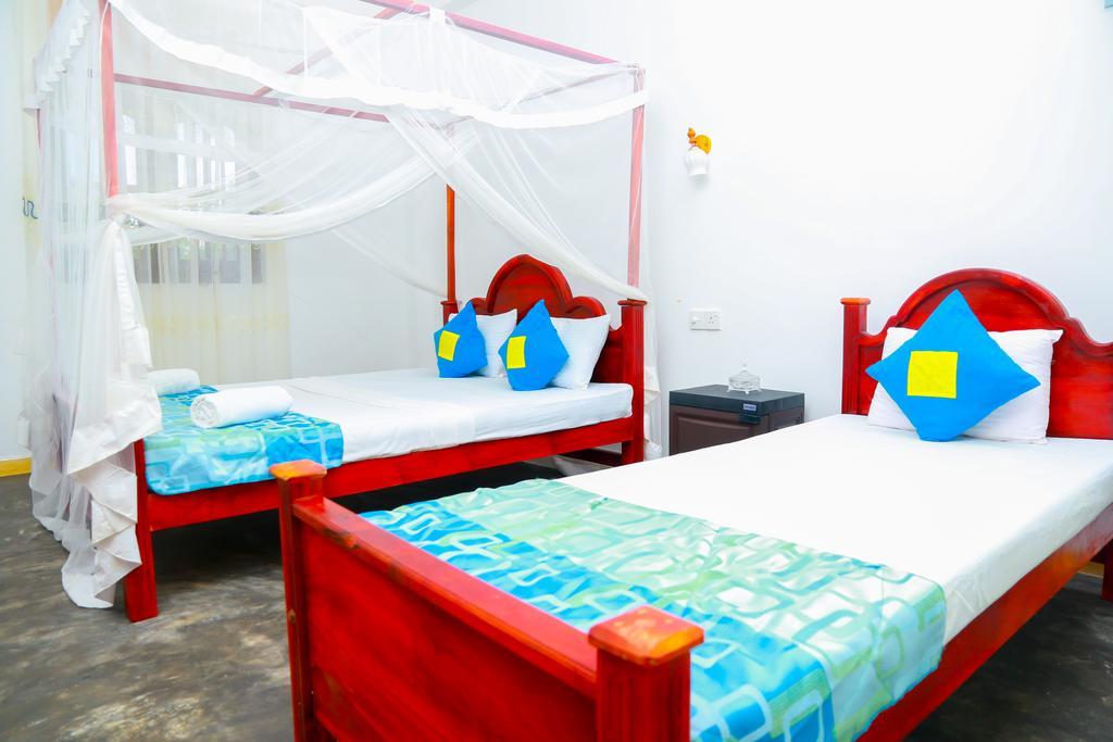 Autumn Moon Beach Cabanas Tangalle Exterior photo