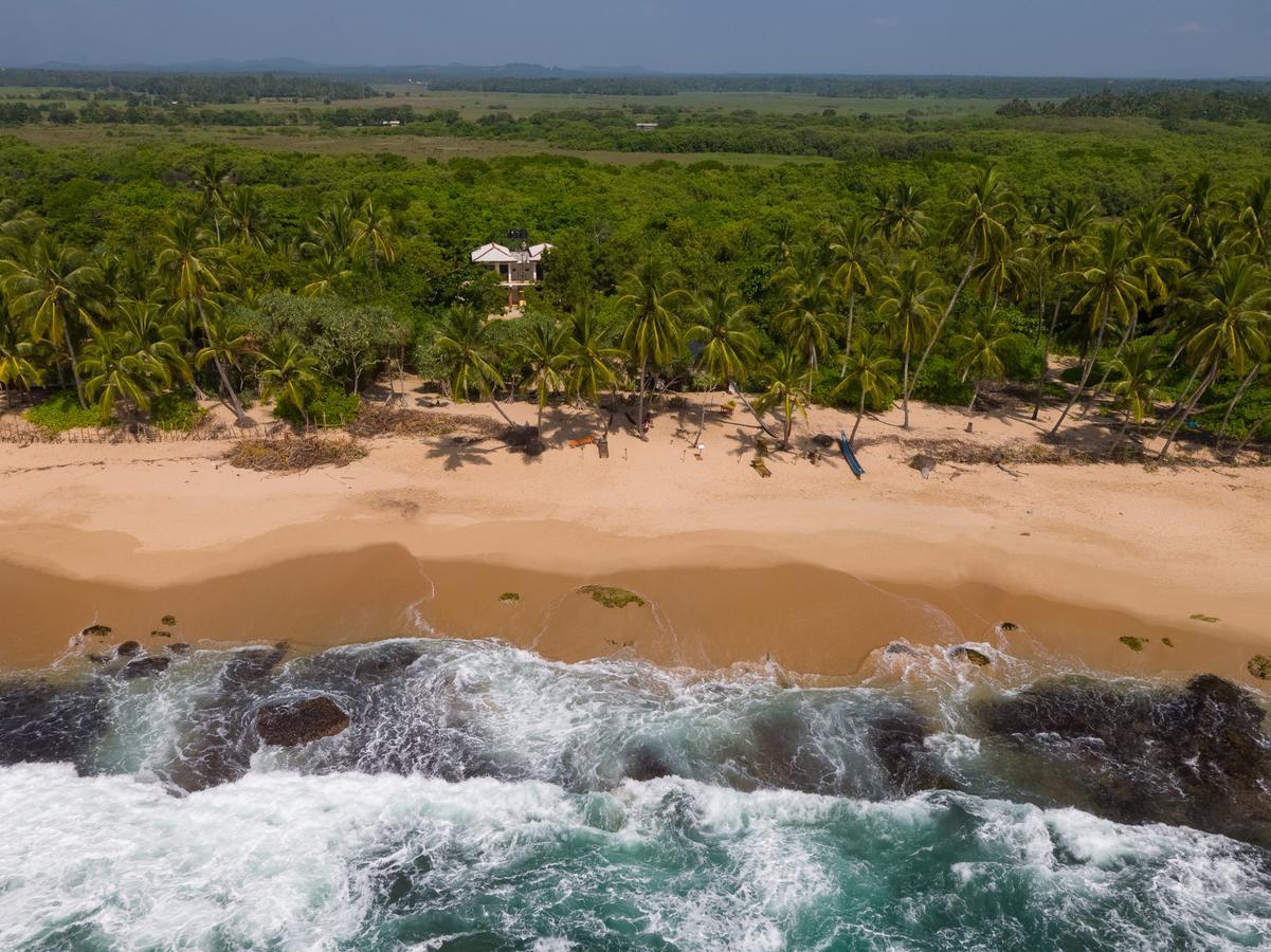 Autumn Moon Beach Cabanas Tangalle Exterior photo