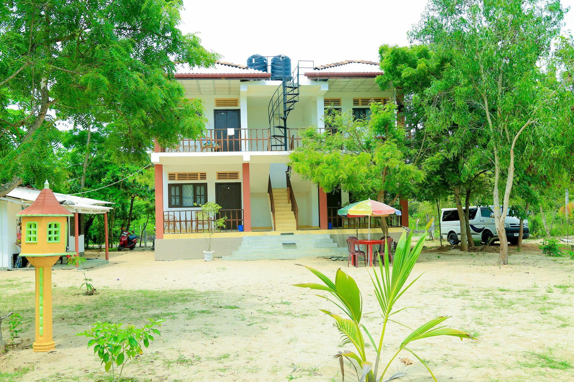 Autumn Moon Beach Cabanas Tangalle Exterior photo